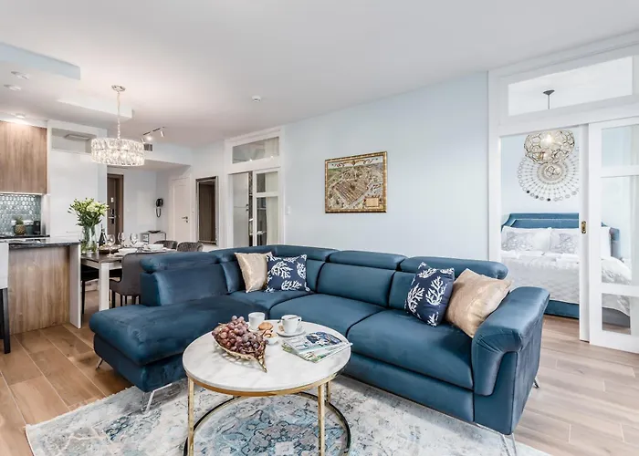 Апарт-отель Deo Plaza Riverside Residences By Renters