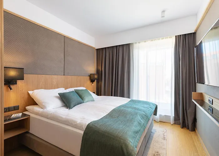 Апарт-отель Deo Plaza Riverside Residences By Renters