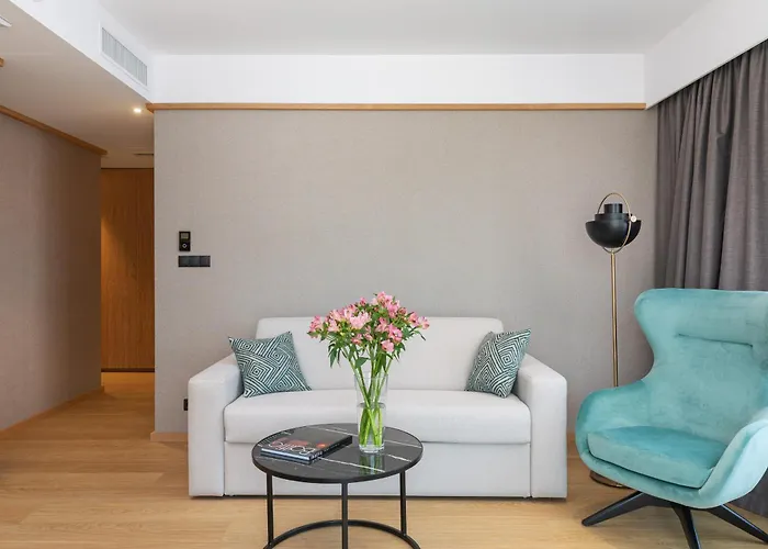 Deo Plaza Riverside Residences By Renters Апарт-отель Гданьск
