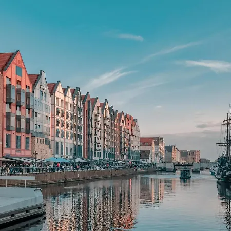 Apartmanhotel Rent Like - Deo Plaza 4*