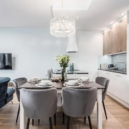 Rent Like - Deo Plaza Apartmanhotel