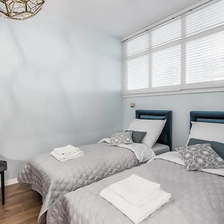 Aparthotel Deo Plaza Riverside Residences By Renters 4*