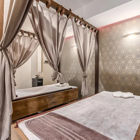 Deo Plaza Riverside Residences By Noclegi Renters 4*