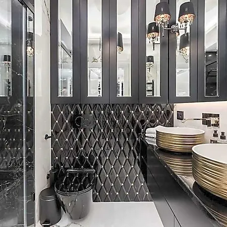 Aparthotel Deo Plaza Riverside By Renters 4*