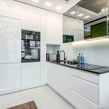 Aparthotel Deo Plaza Riverside By Renters 4*