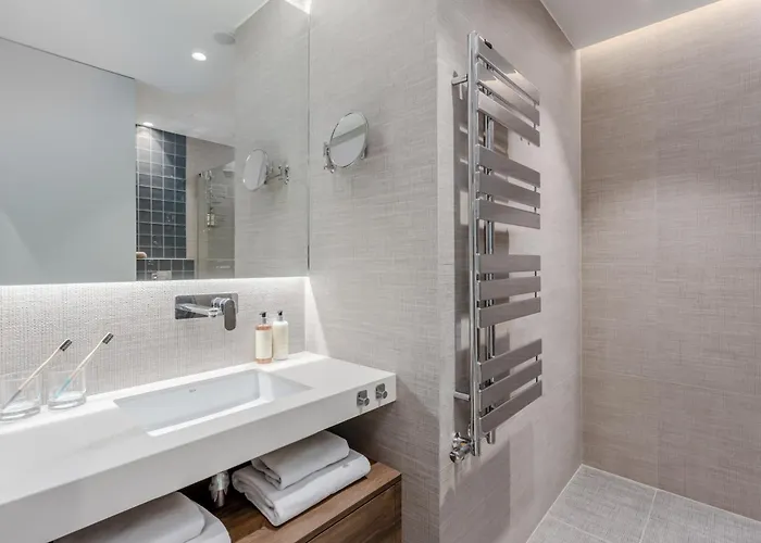 Deo Plaza Riverside Residences By Noclegi Renters 4* グダニスク