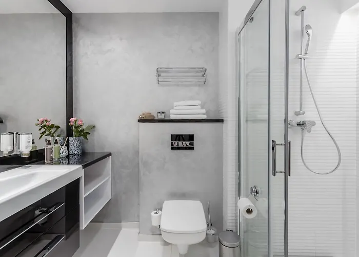 Deo Plaza Riverside Residences By Noclegi Renters アパートホテル