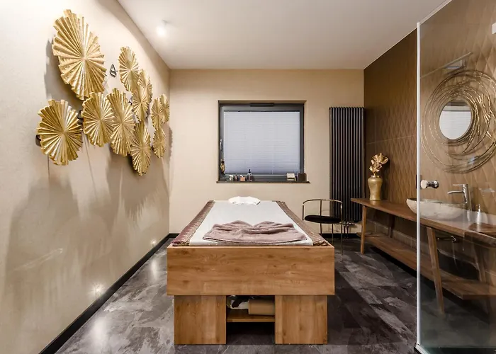 Deo Plaza Riverside Residences By Noclegi Renters アパートホテル 4*